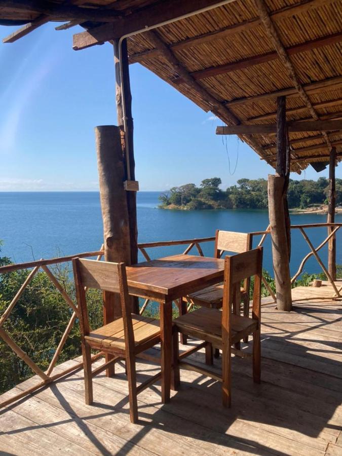 Soul Rebel Lodge & Backpackers Nkhata Bay Eksteriør bilde