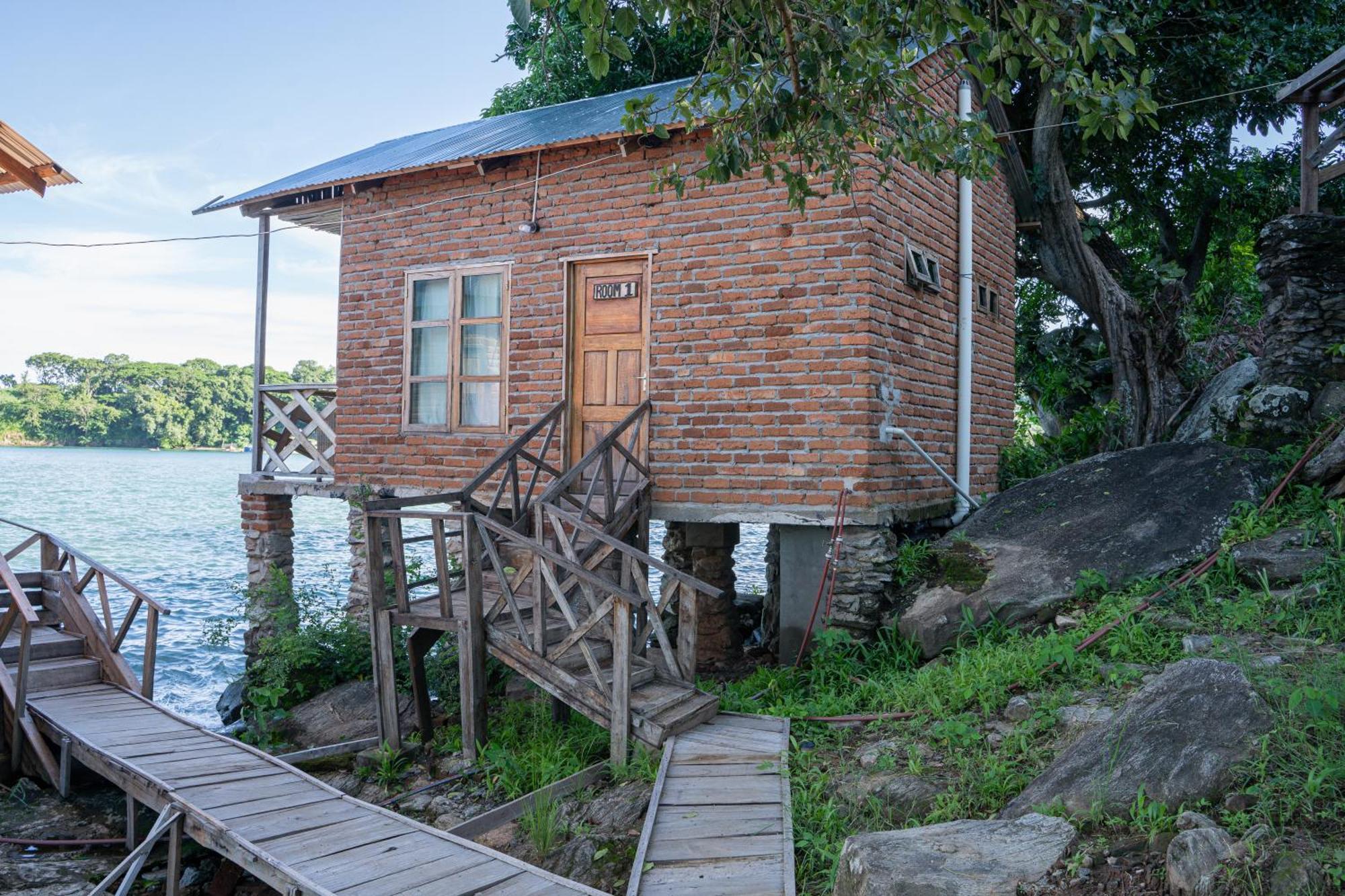 Soul Rebel Lodge & Backpackers Nkhata Bay Eksteriør bilde