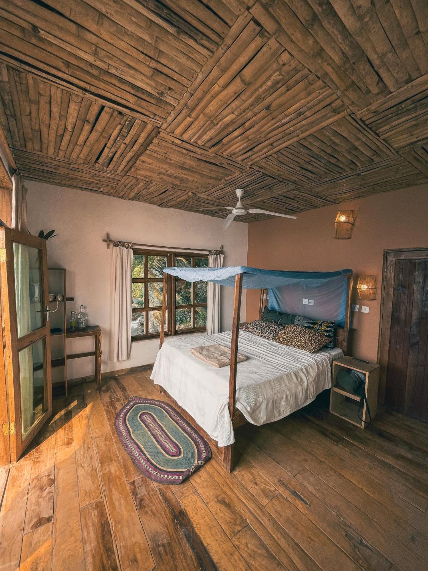 Soul Rebel Lodge & Backpackers Nkhata Bay Eksteriør bilde